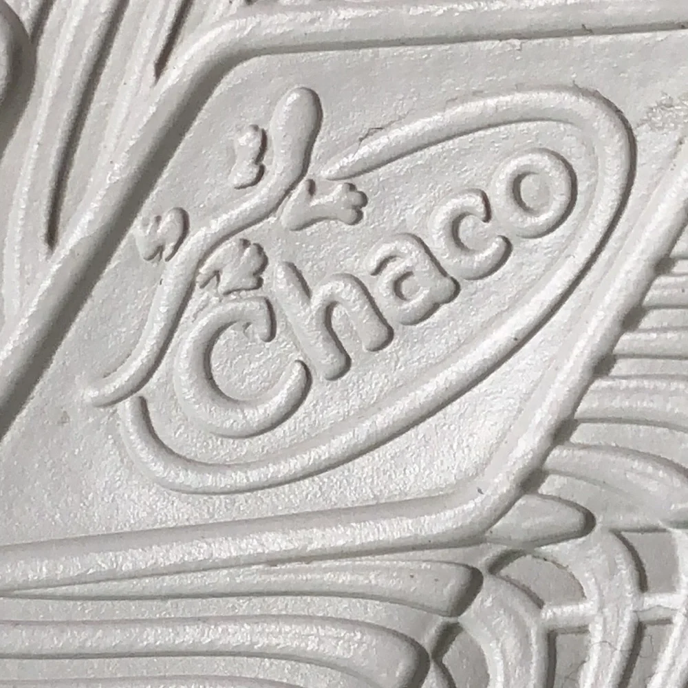 New CHACOS Women Size 10.5 Summer Melon‎ Chillos Sneakers Casual Lightweight